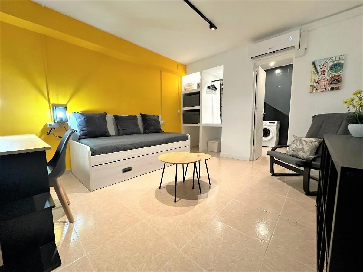 Tarracohomes, Th09 Studio Cathedral Con Aire Acondicionado 타라고나 아파트